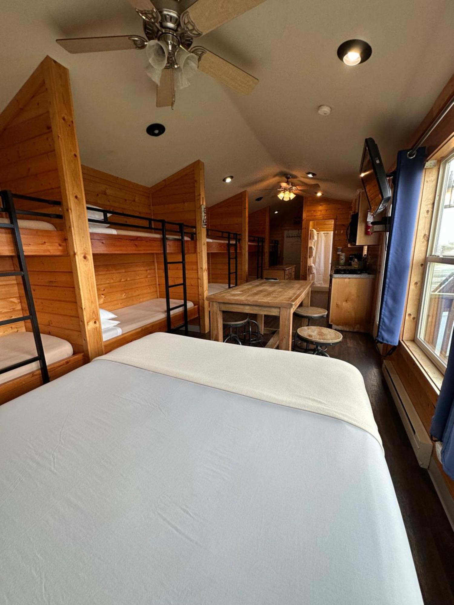 Westport Inn Cabins Eksteriør bilde